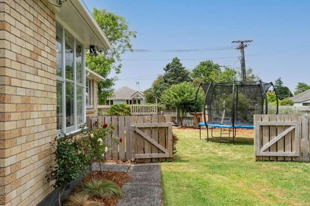 45 Yeats Crescent Fairfield_1