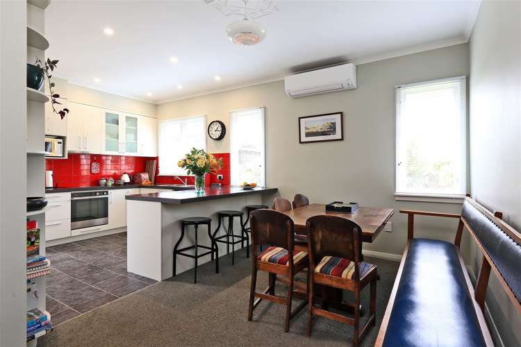 807 Oliphant Road Raureka_3