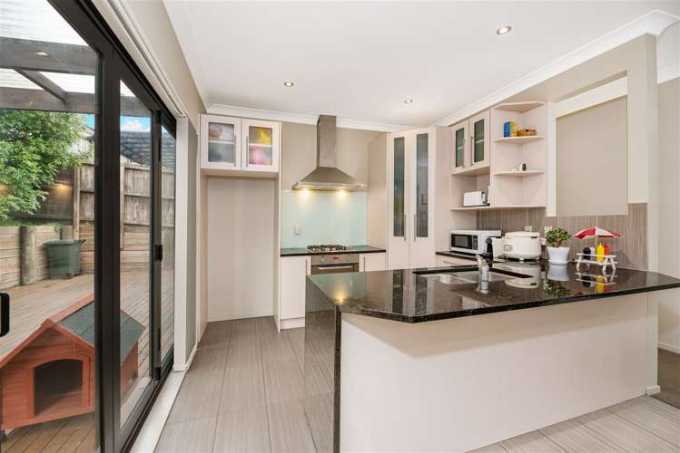 23 Midhurst Avenue Henderson_2