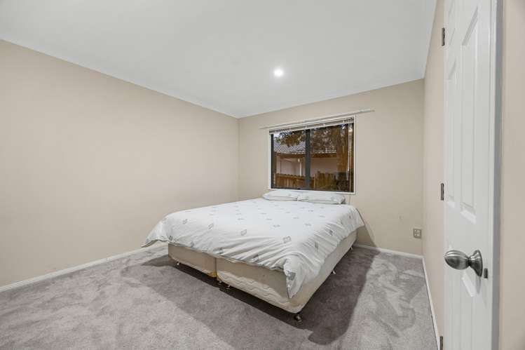 63 San Valentino Drive Henderson_17