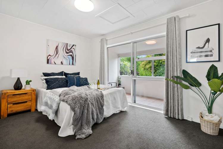 2/40 Blacklock Avenue Henderson_13