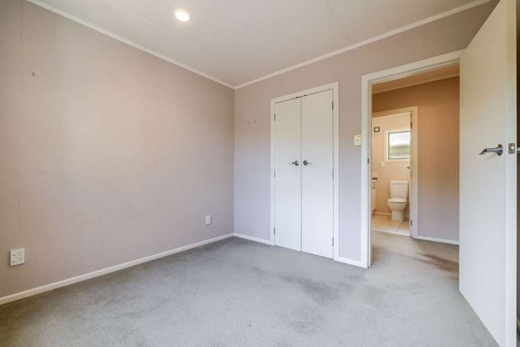 8 Saturn Crescent Milson_19