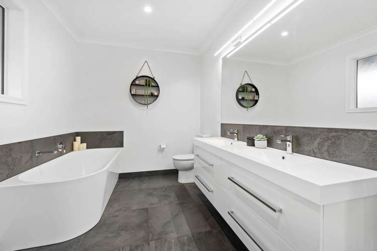 5 Korokia Way Richmond Heights_29