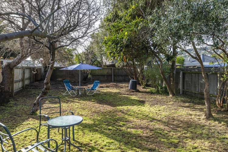 35 Colenso Street Sumner_19