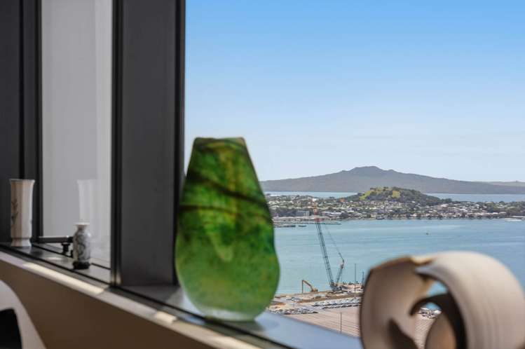 3404/10 Commerce Street City Centre_5