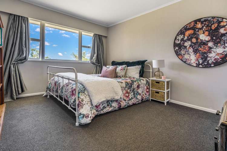 279 Glengarry Road Glen Eden_16