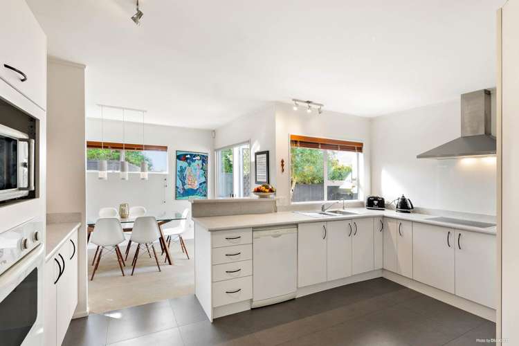 2/19 Clarke Road Onehunga_7