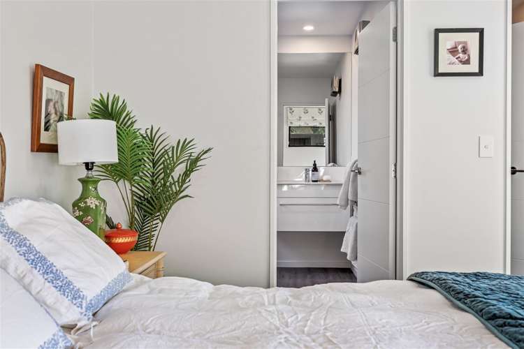 4 Romanee Lane Wigram_13