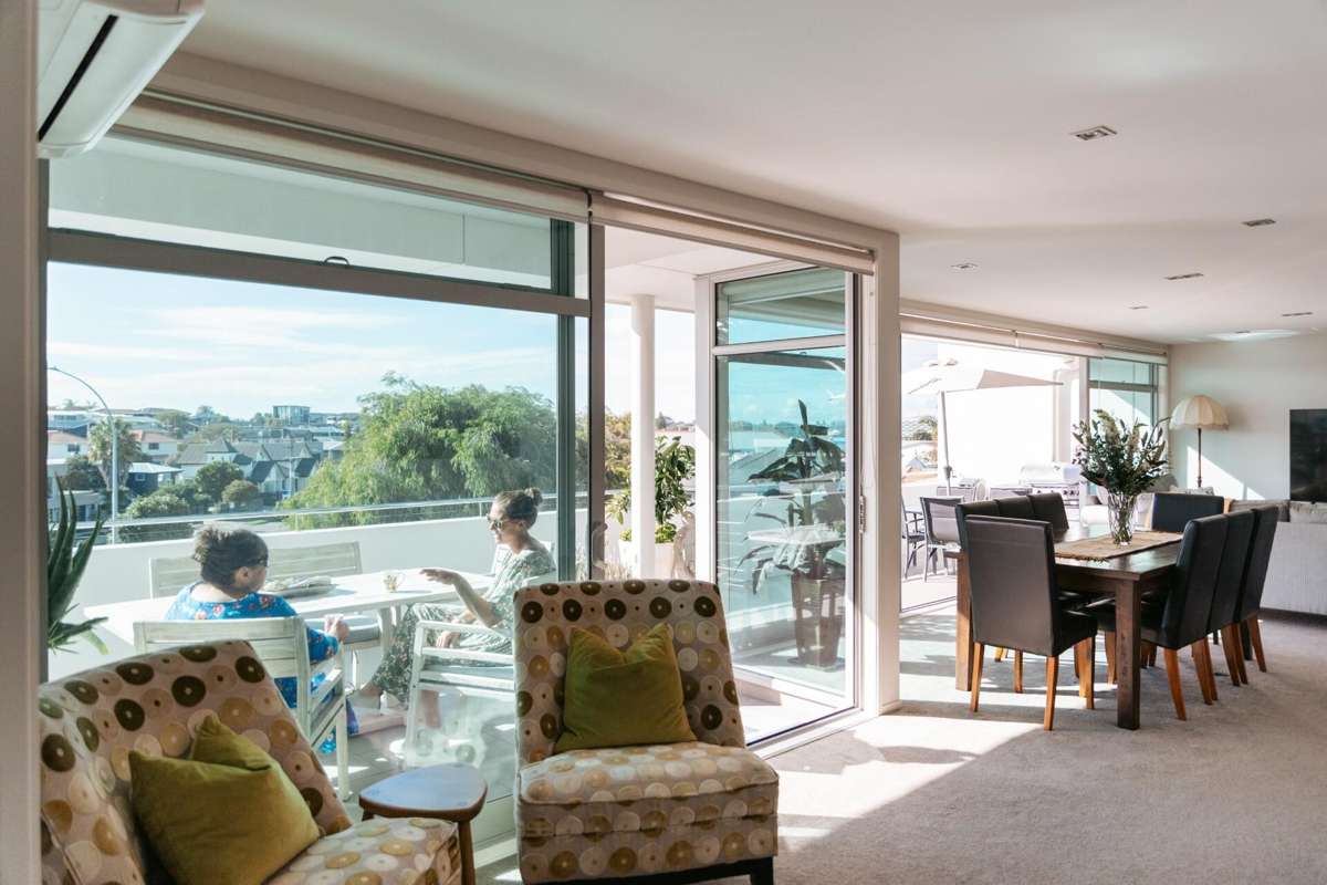 302/6 Tawa Street_5