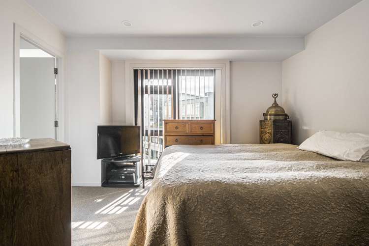 2f/2 Eden Crescent Auckland Central_6