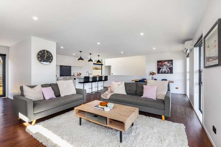 32 Lacebark Lane Woodridge_3