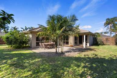 32 Santa Cruz Drive_1