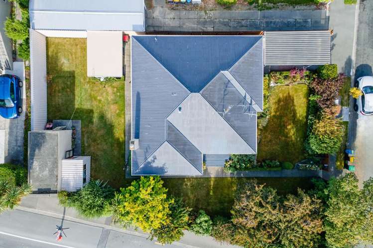 2 Ashbury Avenue Waimataitai_26