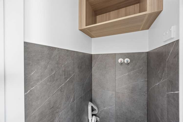 2/4 Ranier Street Ellerslie_16