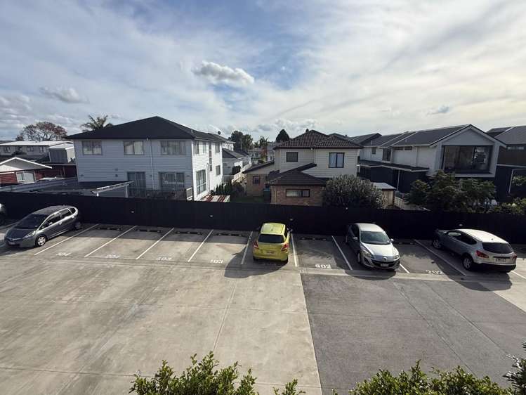 103/55 Range View Road Mount Albert_19