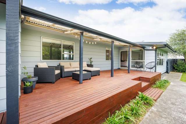 27 Ferndale Place Feilding_3