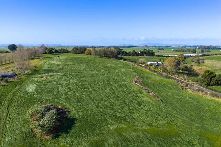 102 Gillard Road Ngahinapouri_19