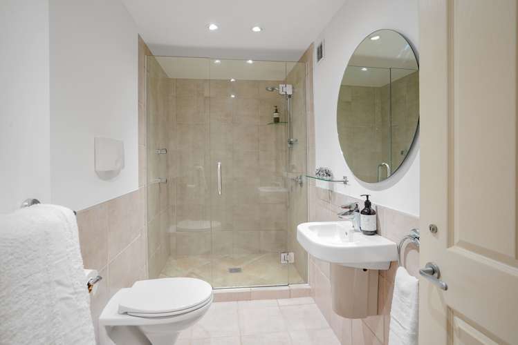 18 Hollywood Avenue Titirangi_19