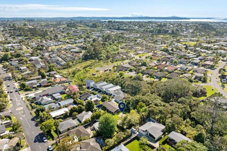 2/48 Reynella Drive Massey_5