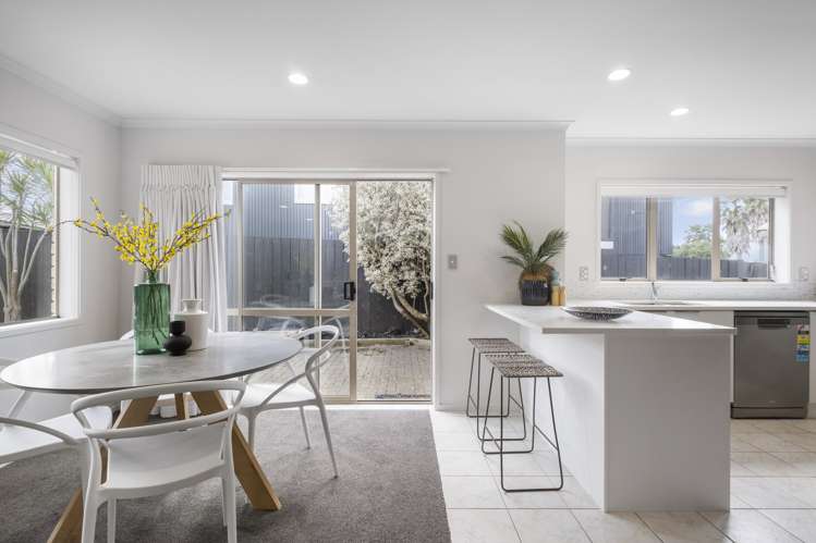 2/13 Fratley Avenue Farm Cove_7