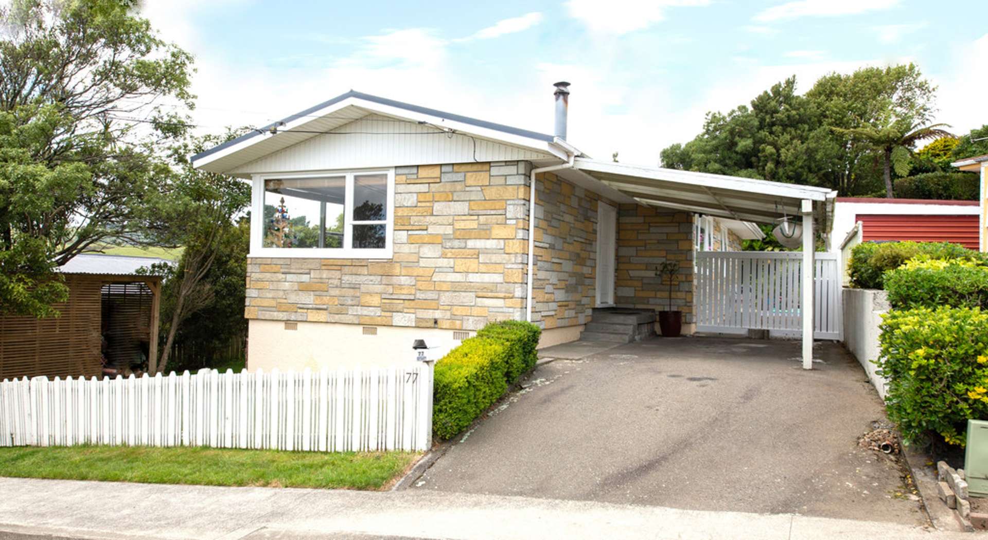 77 Beazley Avenue Paparangi_0