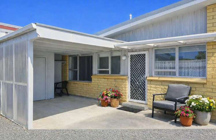 2/22 Francis Drake Street_0