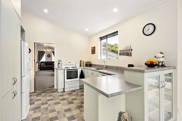5 Caesars Place Churton Park_3