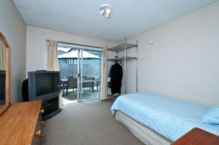 607 Beach Road Rothesay Bay_7