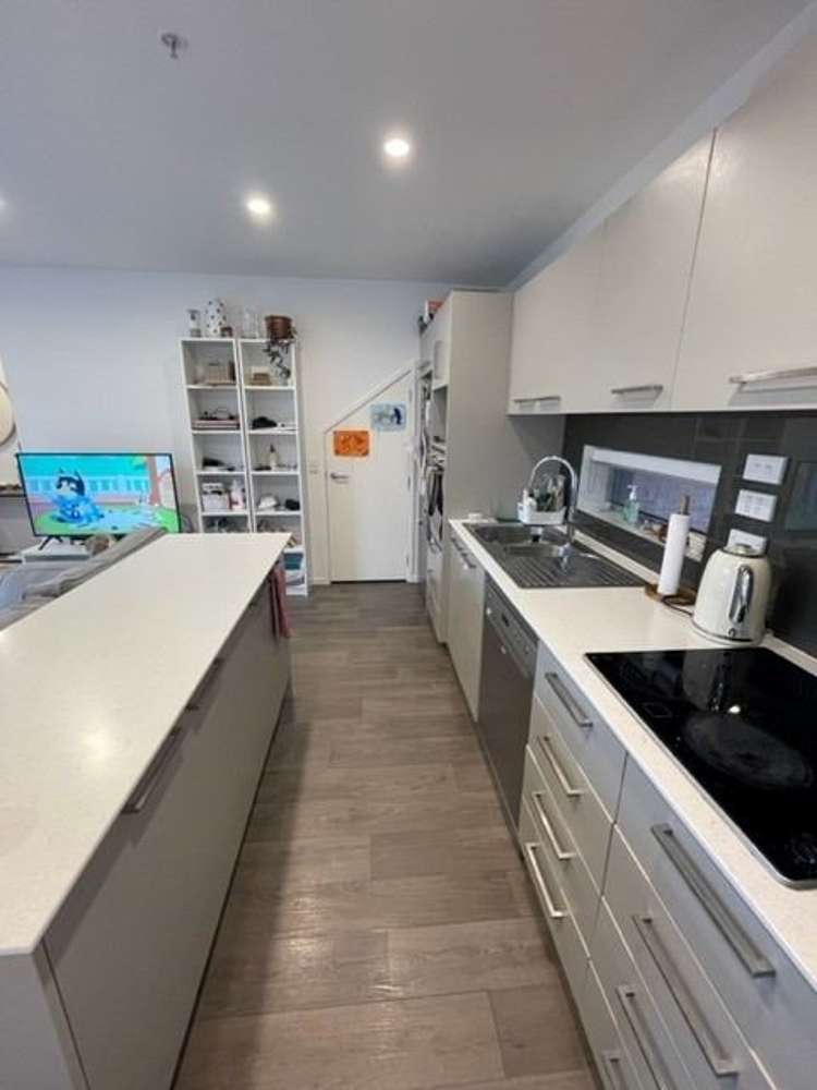 1c/160 Hobsonville Point Road Hobsonville_1