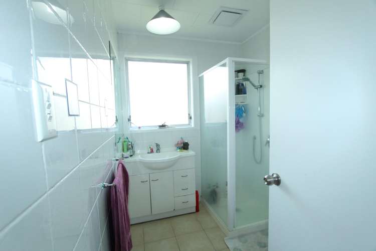 1 Osborne Place 11139_5