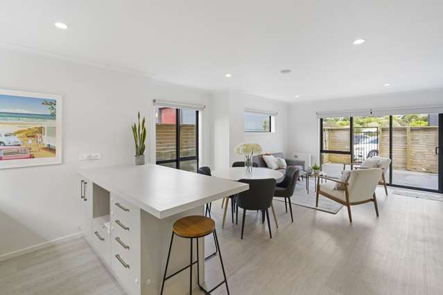 1/9 Surrey Street Tawa_4