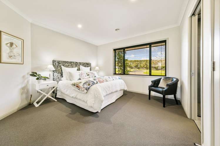 195 Batty Road Kingseat_23