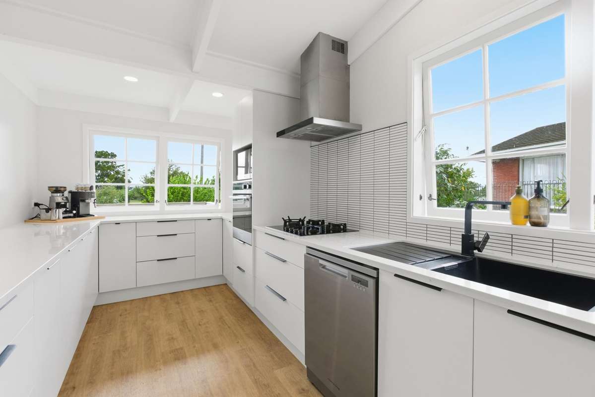 17 Elizabeth Avenue_1