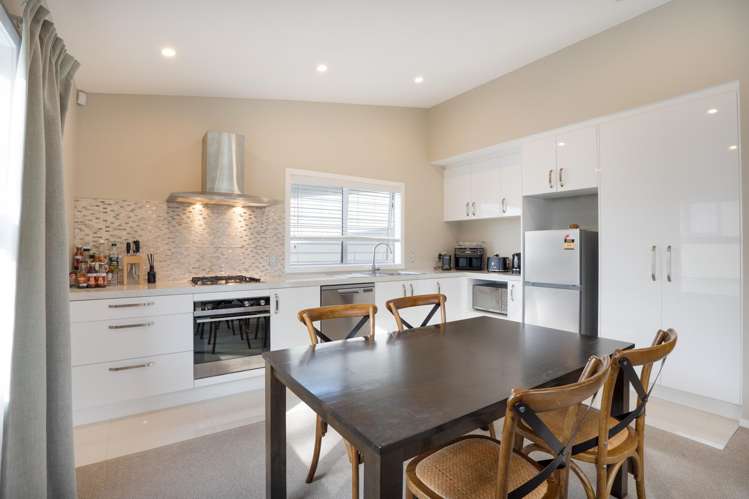 1/113 Moorefield Road_5
