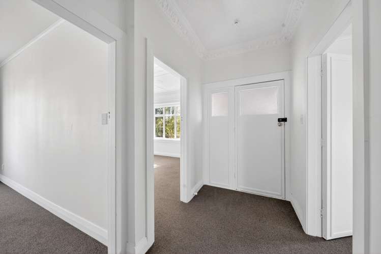 176 High Street North Carterton_6