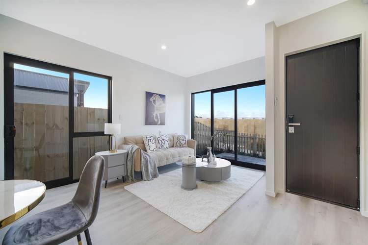 71 Puwha Street Massey_5