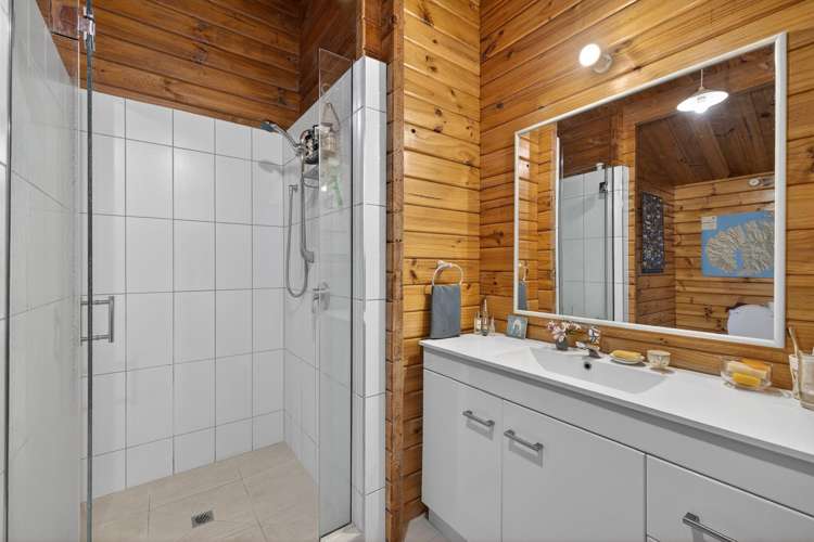 35 Merlincote Crescent Governors Bay_16