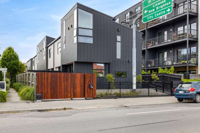 Brand New & Close to the CBD!