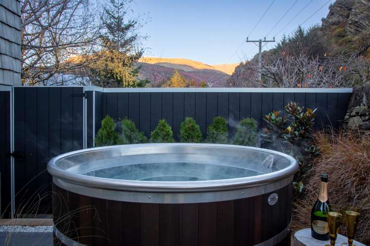 1 Gala Burn Lane Arrowtown_2