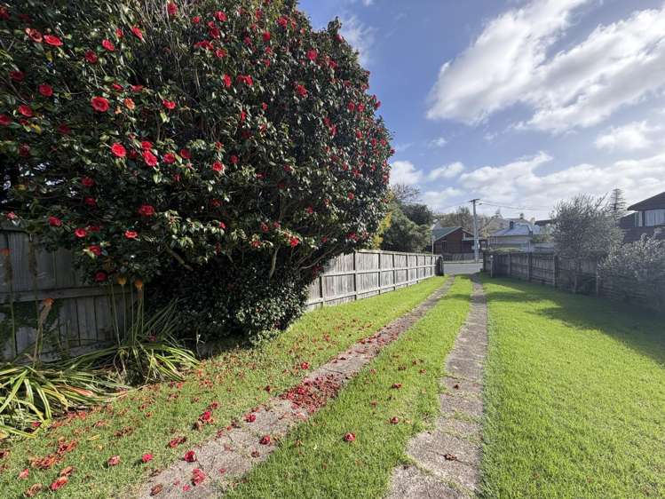 135 Market Road 1662_16