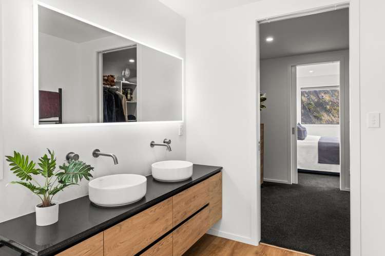 87 Oak Road Poraiti_20