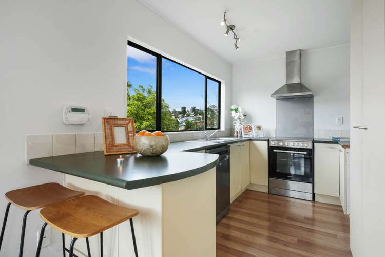 11 Breenagh Place Massey_10