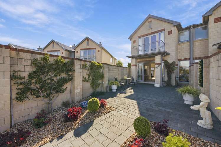12 Waterford Avenue Northwood_13