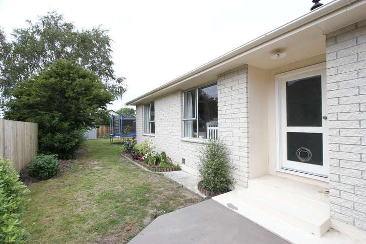 60 Oakley Crescent Hornby_9