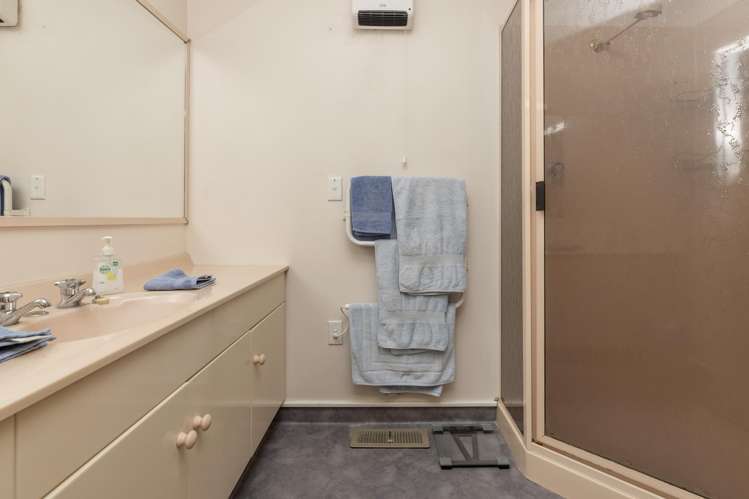 21 Kahurangi Drive Rangatira Park_16