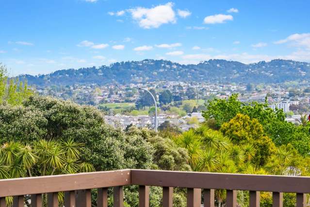 62 Tiverton Road New Windsor_4