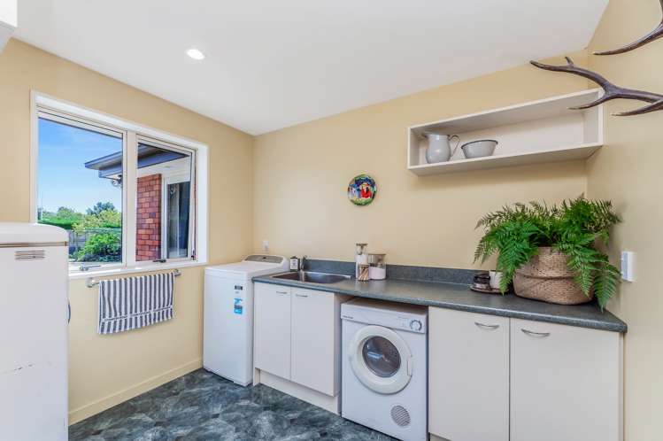 21 Churchlea Place Darfield_17