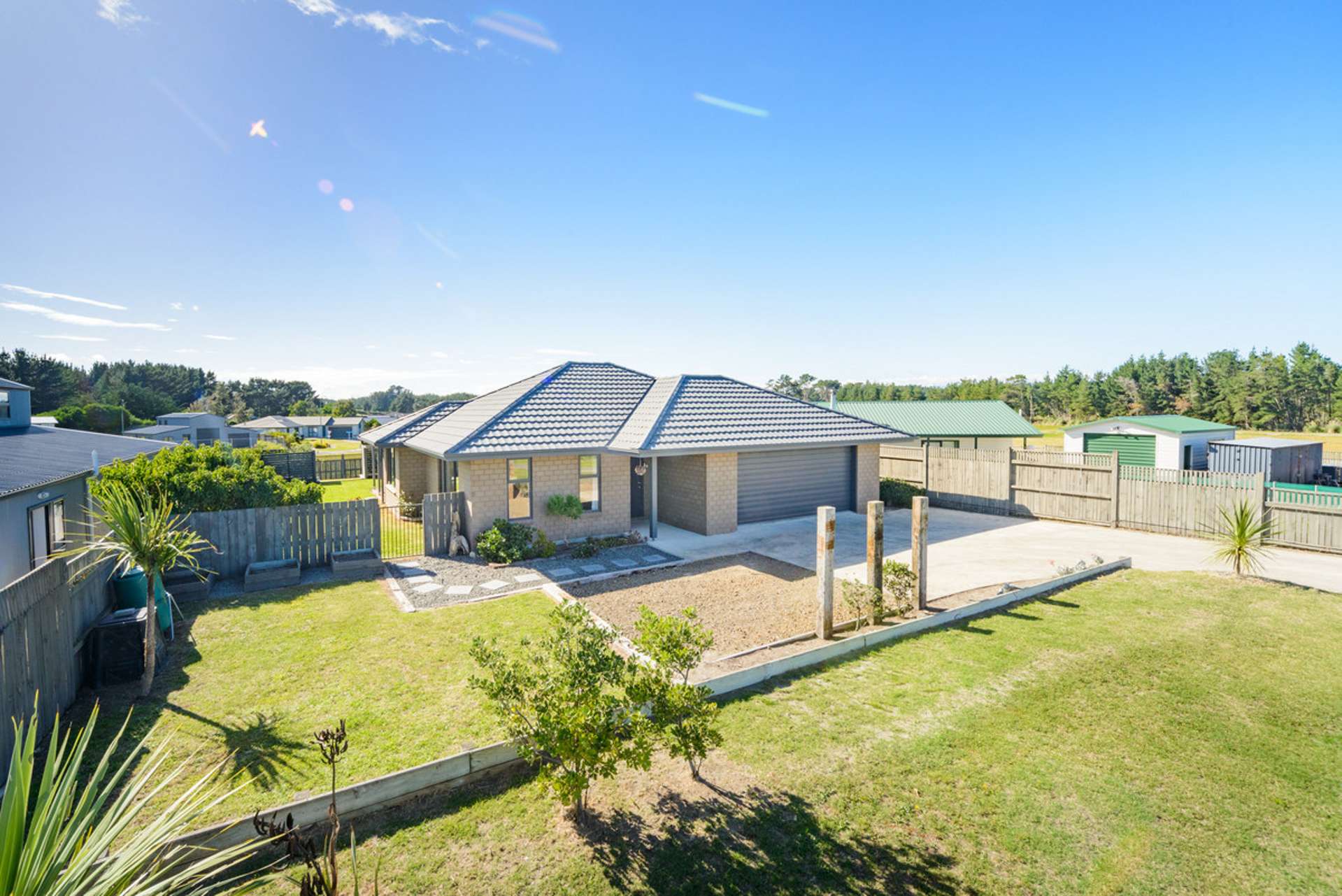 39 Barling Street Himatangi Beach_0