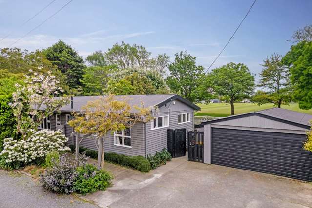 Privacy and space on Torquay Place