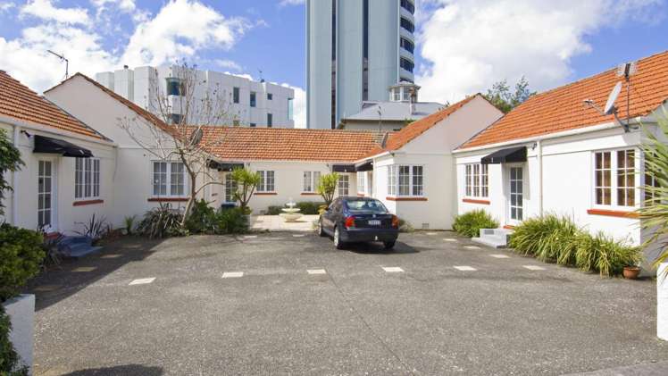 4/81-83 Jervois Road_0